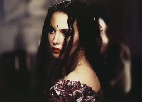 欧美私人美女影院视频,私密诱惑，一窥异域风情