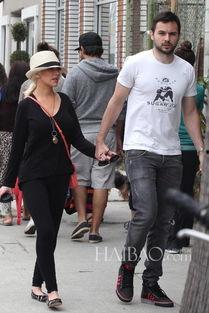 情侣牵手欧美视频大全,欧美情侣甜蜜瞬间大盘点