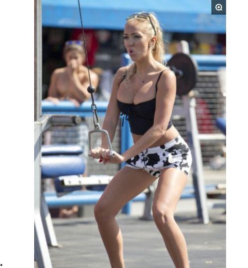 亚裔欧美模特视频,跨越文化界限的时尚演绎