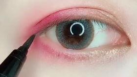 欧美女生画眼线视频,轻松打造深邃电眼魅力