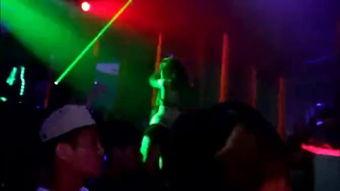 欧美视频第一页